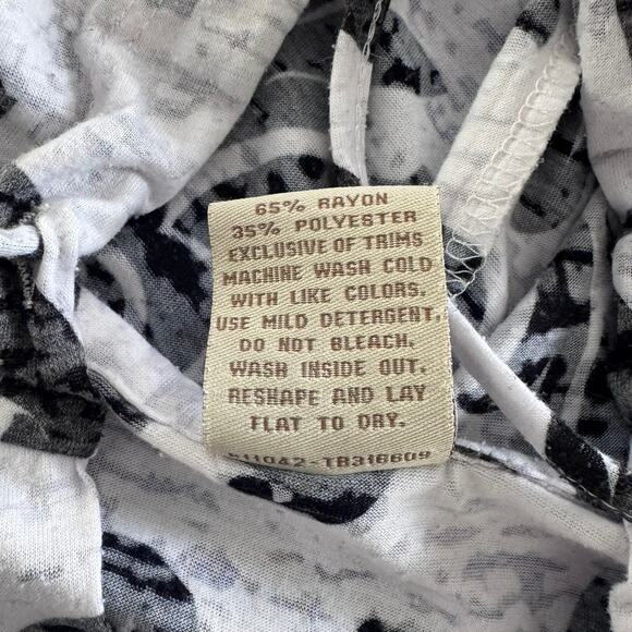 The Balance Collection Large Hooded Cover Up Black Gray Floral - Picture 4 of 7